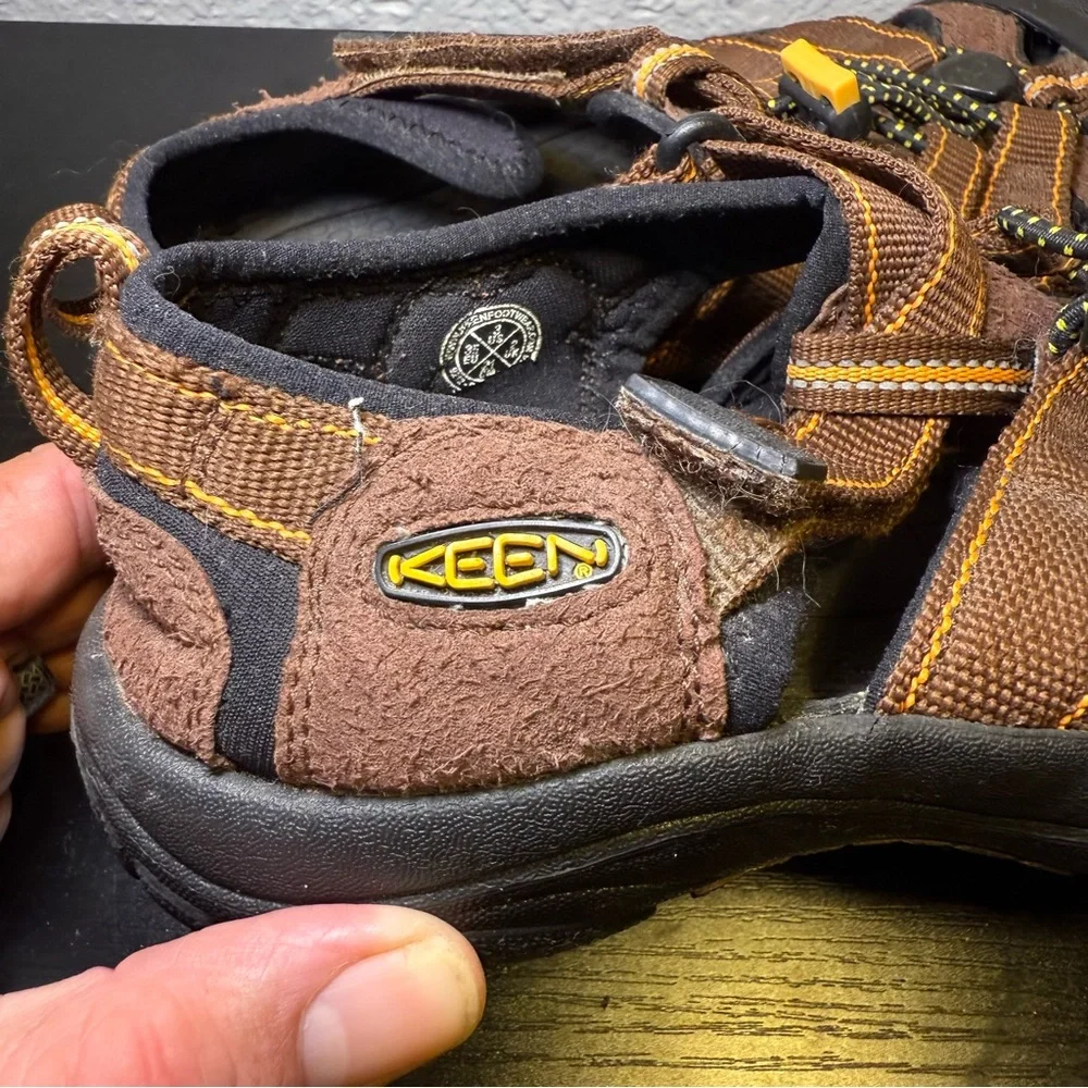 Keen Newport H2 Boys Size 3 Youth Brown Orange Outdoor Waterproof Hiking Sandals